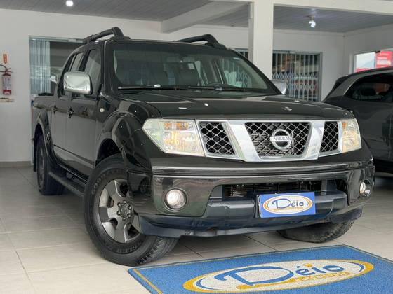NISSAN FRONTIER 2.5 LE 4X4 CD TURBO ELETRONIC DIESEL 4P AUTOMÁTICO NISSAN FRONTIER 2.5 LE 4X4 CD TURBO ELETRONIC DIESEL 4P AUTOMÁTICO